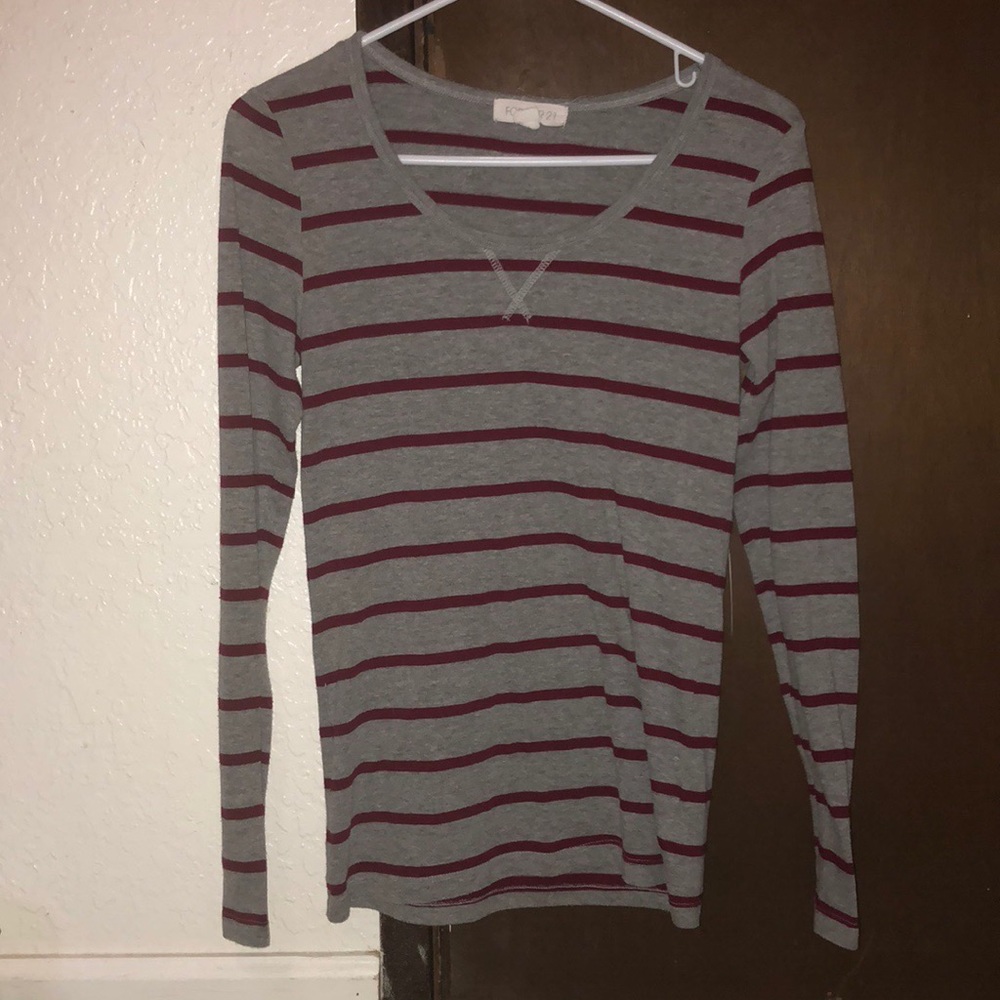 Forever 21 Long Sleeve shirt
